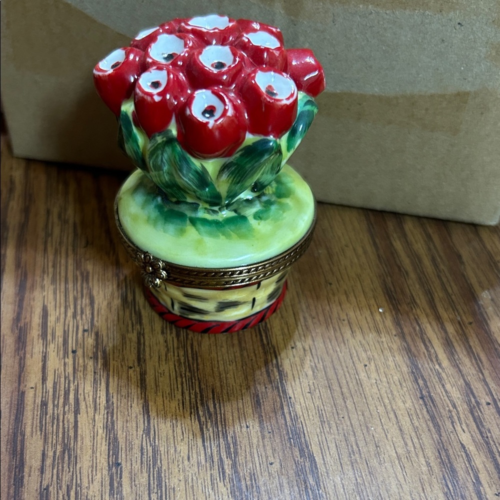 Limited Edition Numbered Rare Red Tulip Trinket Box porcelain Limoges France